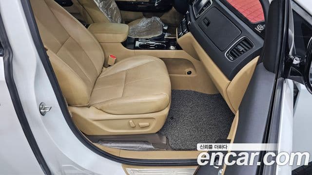 Kia The / новый New Carnival Special, 2019 10