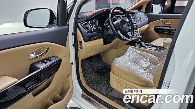 Kia The / новый New Carnival Special, 2019 11