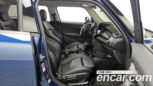 Mini Cooper 3세대, 2018 11