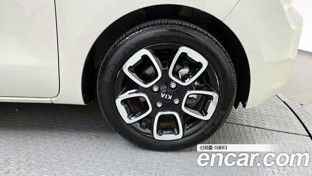 Kia The / новый New Ray Prestige, 2018 все фото