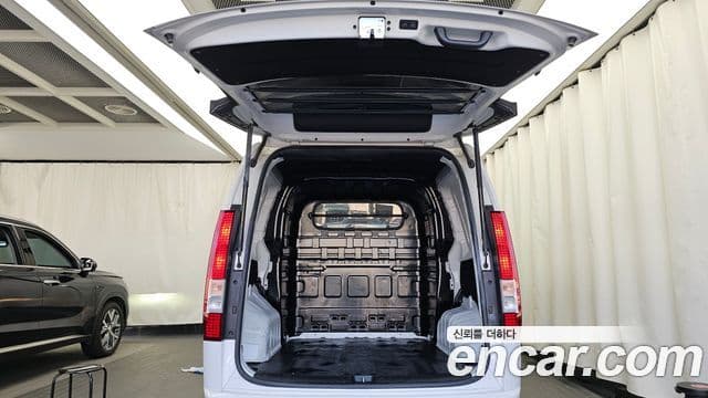 Hyundai Staria Modern, 2022 20