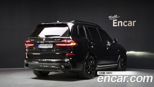 BMW X7 (G07) xDrive 40i M Sport 7인승, 2025 2