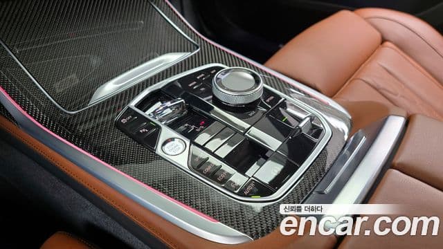 BMW X7 (G07) xDrive 40i M Sport 7인승, 2025 9