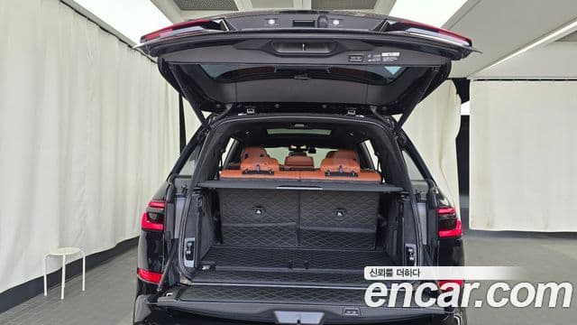BMW X7 (G07) xDrive 40i M Sport 7인승, 2025 20