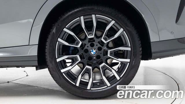 BMW X6 (G06) xDrive40i M Sport, 2025 все фото