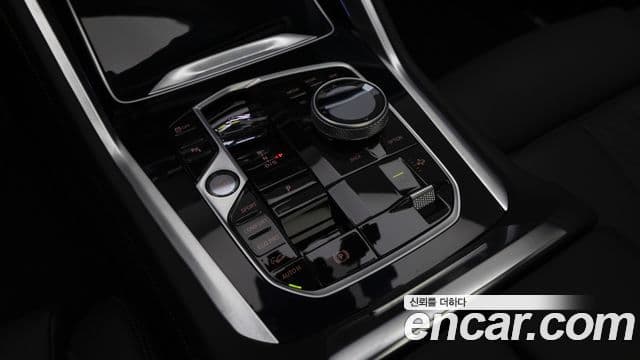 BMW X6 (G06) xDrive40i M Sport, 2025 9