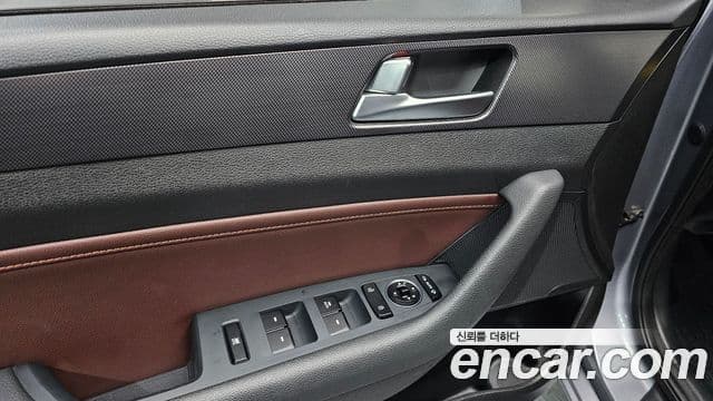 Hyundai LF Sonata 2.0 Care Plus, 2017 16