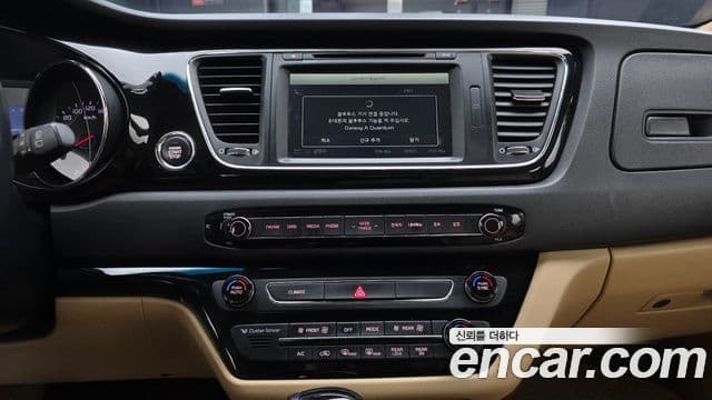 Kia All New Carnival Prestige, 2016 15