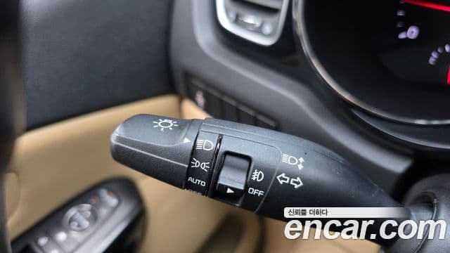 Kia All New Carnival Prestige, 2016 17