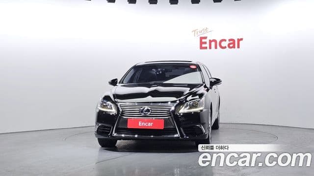 Lexus LS460 XF40, 2015 3