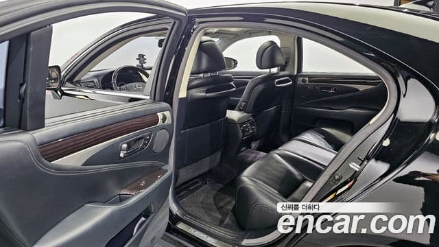 Lexus LS460 XF40, 2015 11