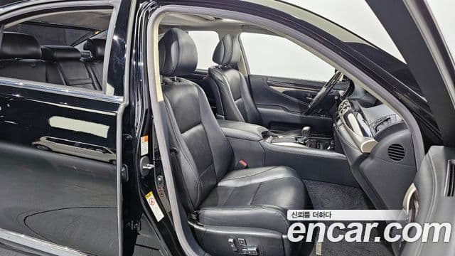 Lexus LS460 XF40, 2015 12