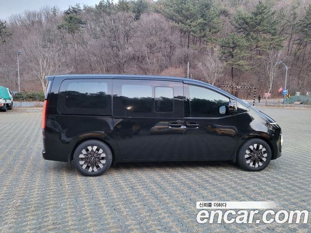 Hyundai Staria Inspiration, 2022 все фото