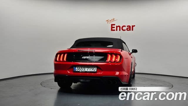 Ford Mustang GT кабриолет, 2022 4