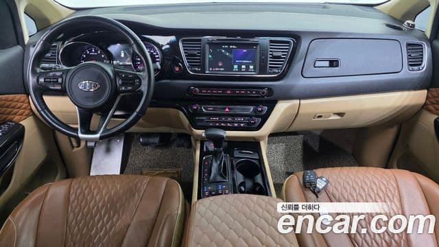 Kia All New Carnival бензин 9인승 High Limousine(компания по спецнадстройкам), 2018 7