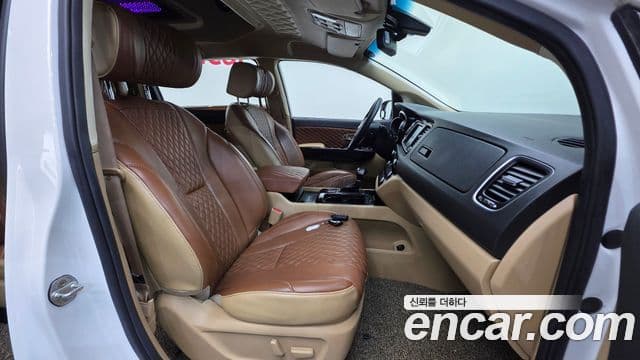 Kia All New Carnival бензин 9인승 High Limousine(компания по спецнадстройкам), 2018 10