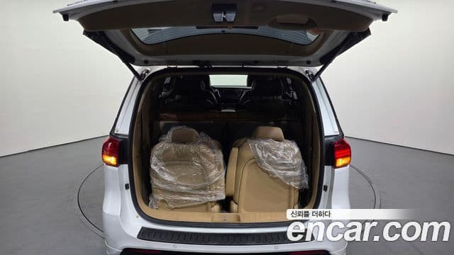 Kia All New Carnival бензин 9인승 High Limousine(компания по спецнадстройкам), 2018 20