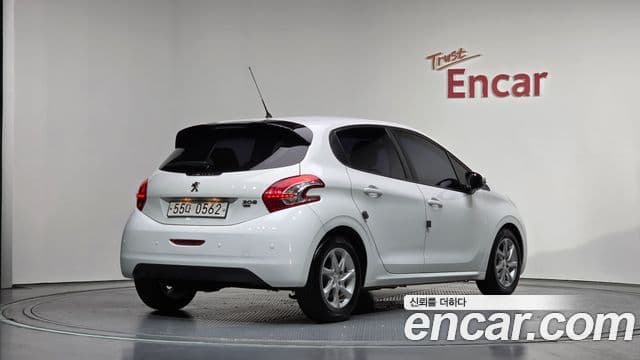 Peugeot 208 1.4 e-HDi Eco 5도어, 2016 2
