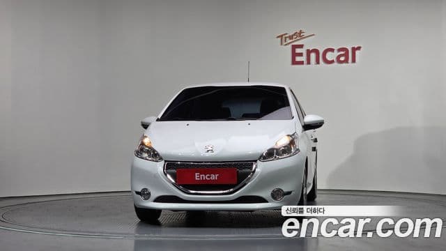 Peugeot 208 1.4 e-HDi Eco 5도어, 2016 3