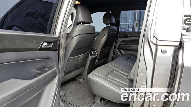 KG모빌리티(SsangYong) Rexton Sport Dynamic Edition, 2021 10