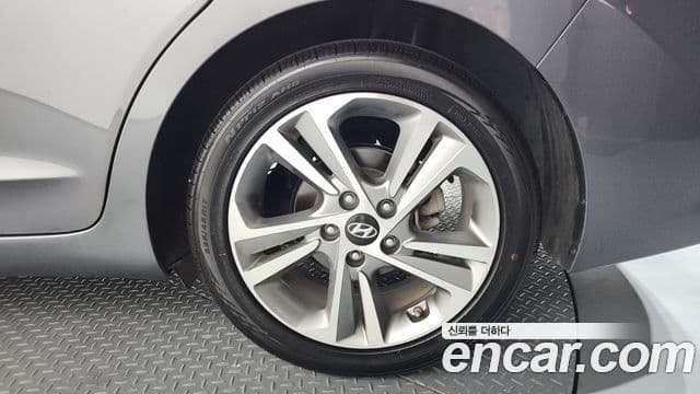 Hyundai Avante AD 1.6 GDI Value Plus, 2018 все фото