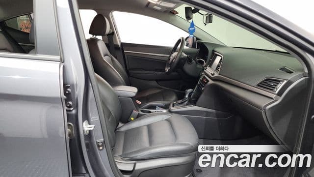 Hyundai Avante AD 1.6 GDI Value Plus, 2018 11