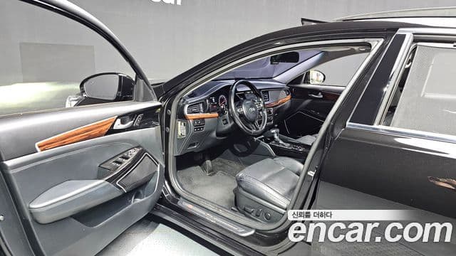 Kia All New K7 Noblesse, 2017 10