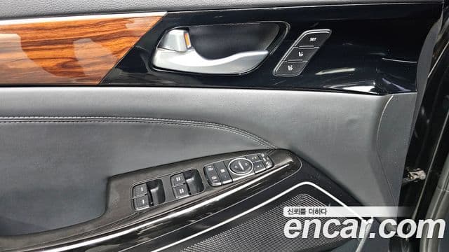 Kia All New K7 Noblesse, 2017 17