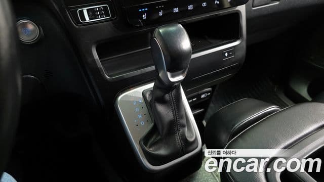 Hyundai Staria Modern, 2022 9