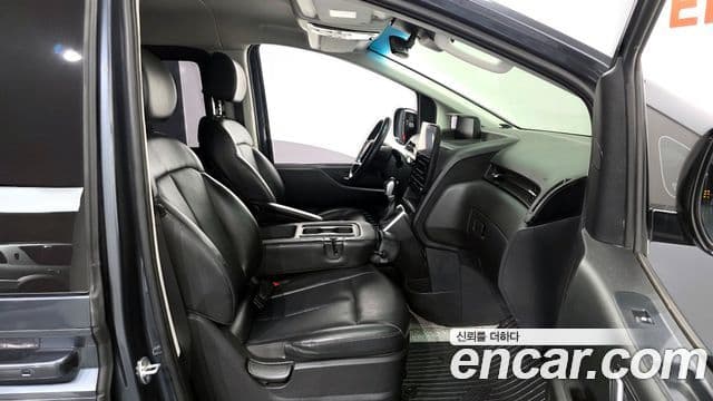 Hyundai Staria Modern, 2022 11