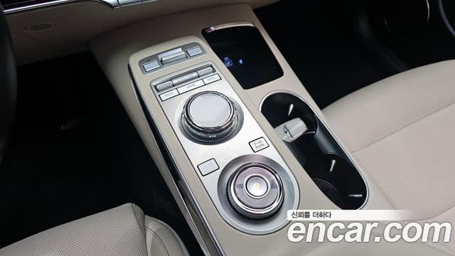 Genesis GV70, 2023 9