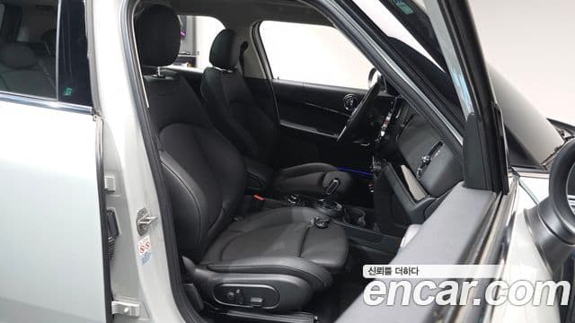 Mini Cooper Countryman 2세대, 2023 10