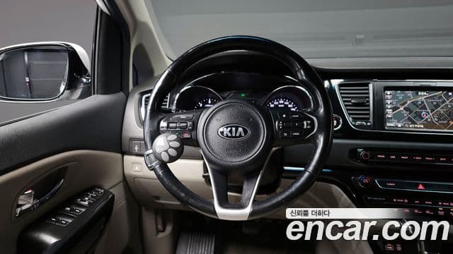 Kia All New Carnival Prestige, 2017 13