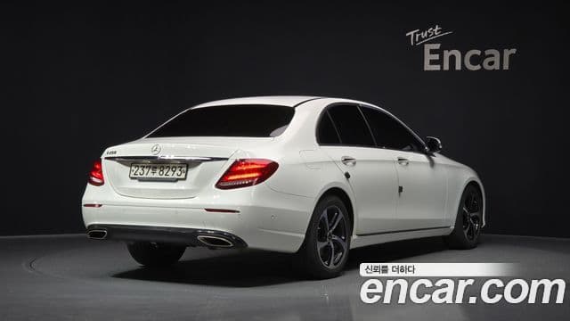 Mercedes-Benz E-класс W213 Avantgarde, 2020 2