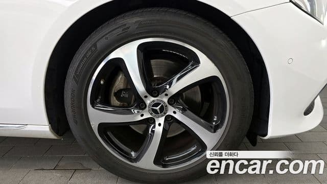 Mercedes-Benz E-класс W213 Avantgarde, 2020 все фото