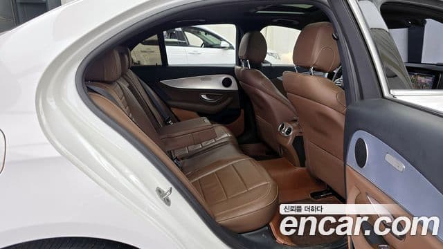 Mercedes-Benz E-класс W213 Avantgarde, 2020 12