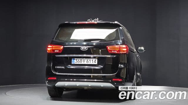 Kia The / новый New Carnival Special, 2019 4