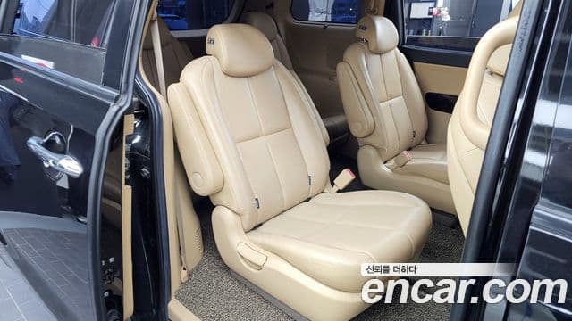 Kia The / новый New Carnival Special, 2019 12