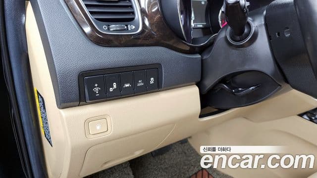 Kia The / новый New Carnival Special, 2019 16