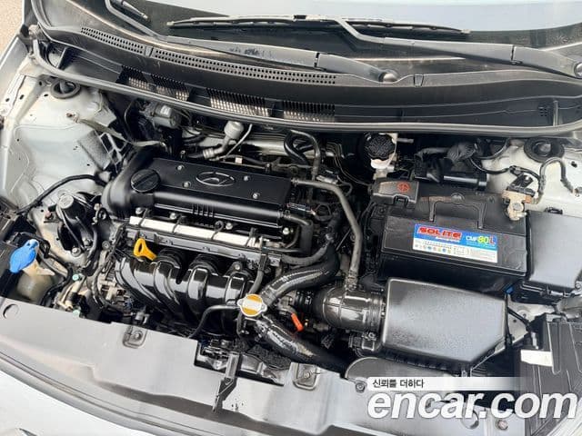 Hyundai Accent(новый кузов / новое поколение) Premier, 2011 6