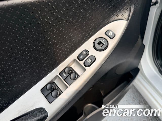 Hyundai Accent(новый кузов / новое поколение) Premier, 2011 15