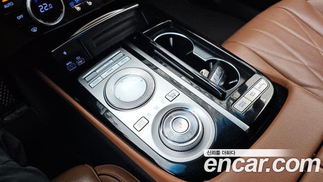 Genesis G80 (RG3) бензин 2.5 турбо AWD, 2021 9