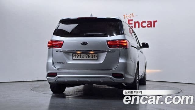 Kia The / новый New Carnival Luxury, 2019 4