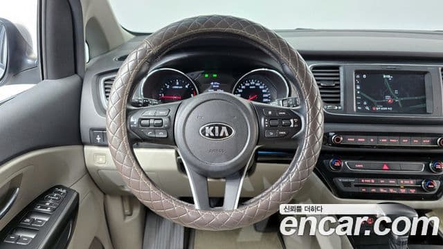 Kia The / новый New Carnival Luxury, 2019 13