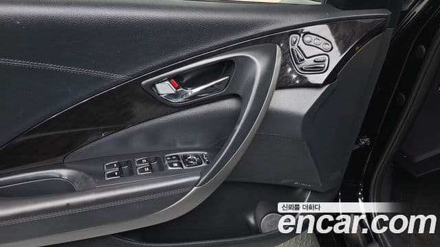 Hyundai Grandeur HG LPG HG300 для людей с инвалидностью, 2015 12