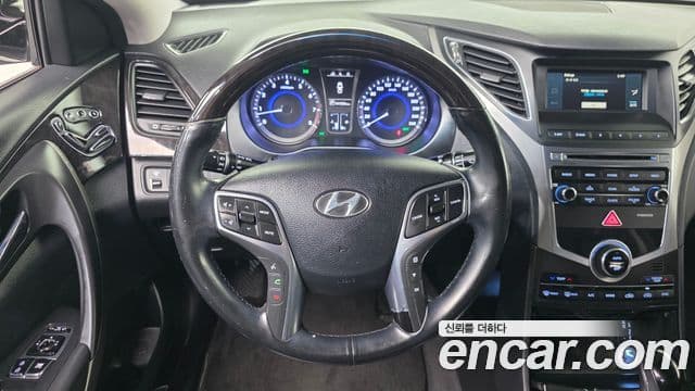 Hyundai Grandeur HG LPG HG300 для людей с инвалидностью, 2015 14