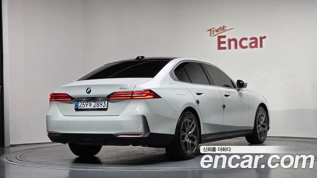 BMW 5시리즈 (G60), 2024 2