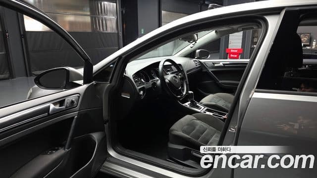 Volkswagen Гольф 7세대, 2014 10