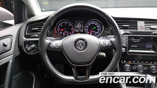 Volkswagen Гольф 7세대, 2014 13