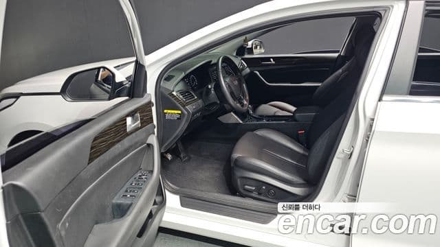 Hyundai LF Sonata 2.0 Smart, 2017 10